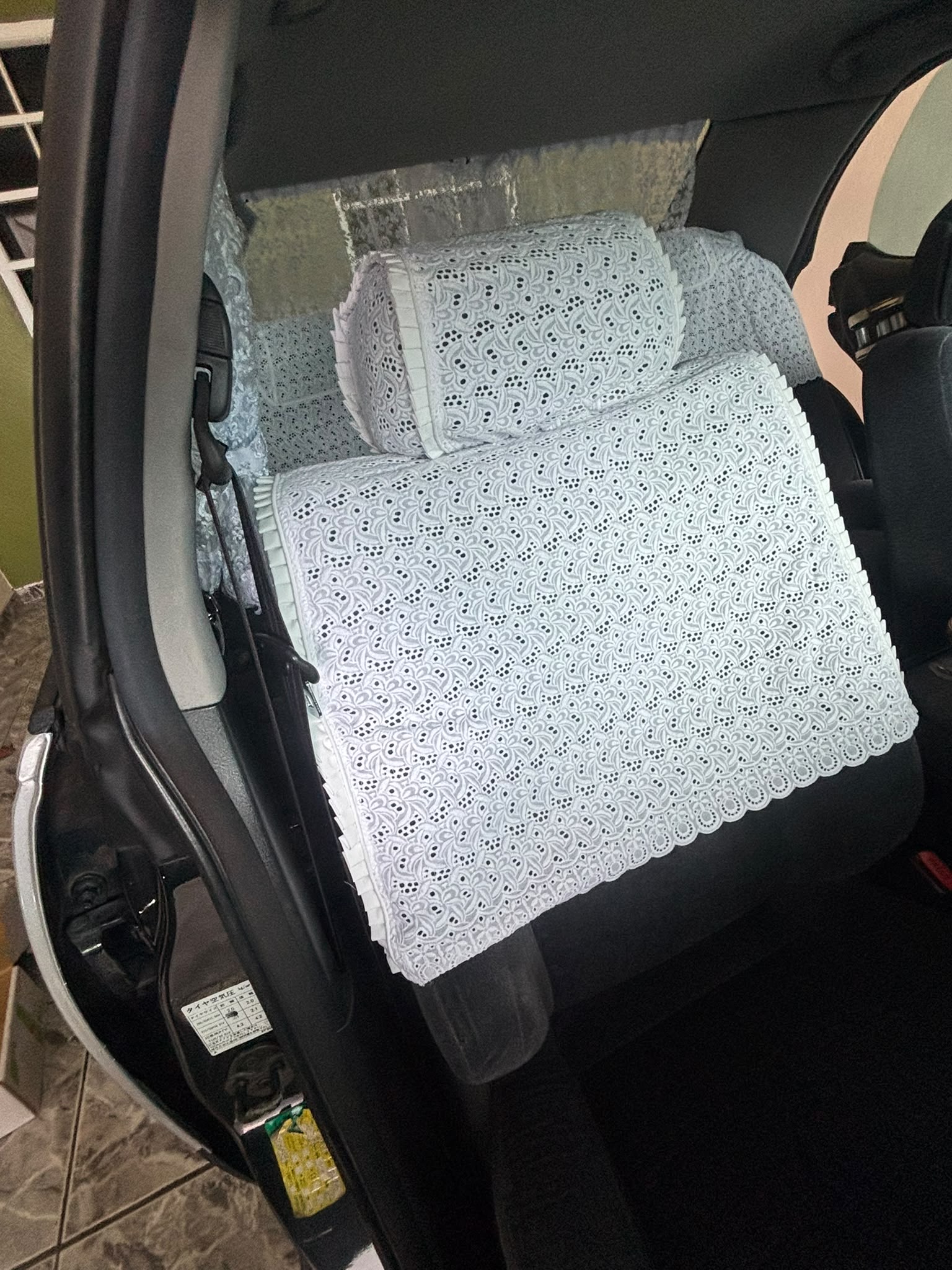 Lace Half Seat Covers for 1995-1999 Nissan Gloria